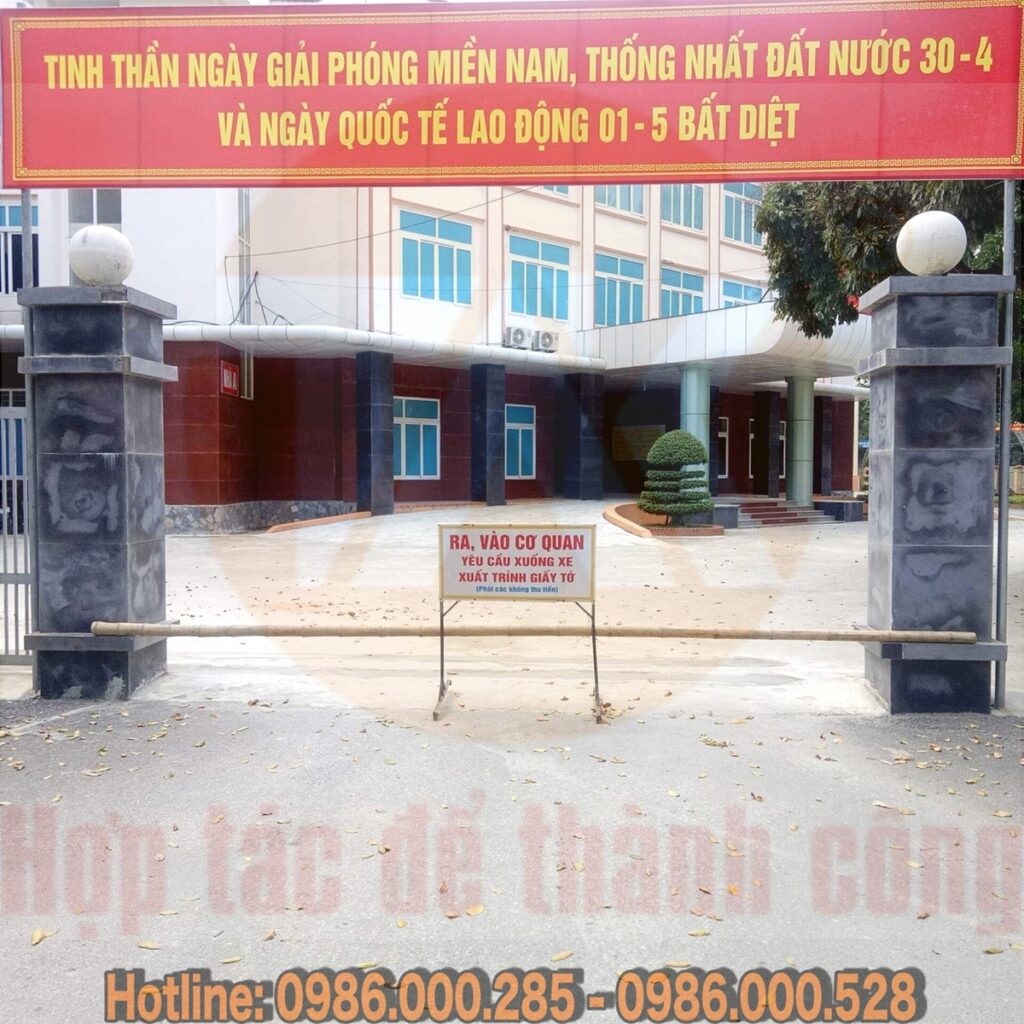 c9fa0f9e384fd6118f5e Lắp đặt cổng xếp Inox-304 TAK-004 Tại UBND huyện Thọ Xuân, Thanh Hoá Toàn An Khánh