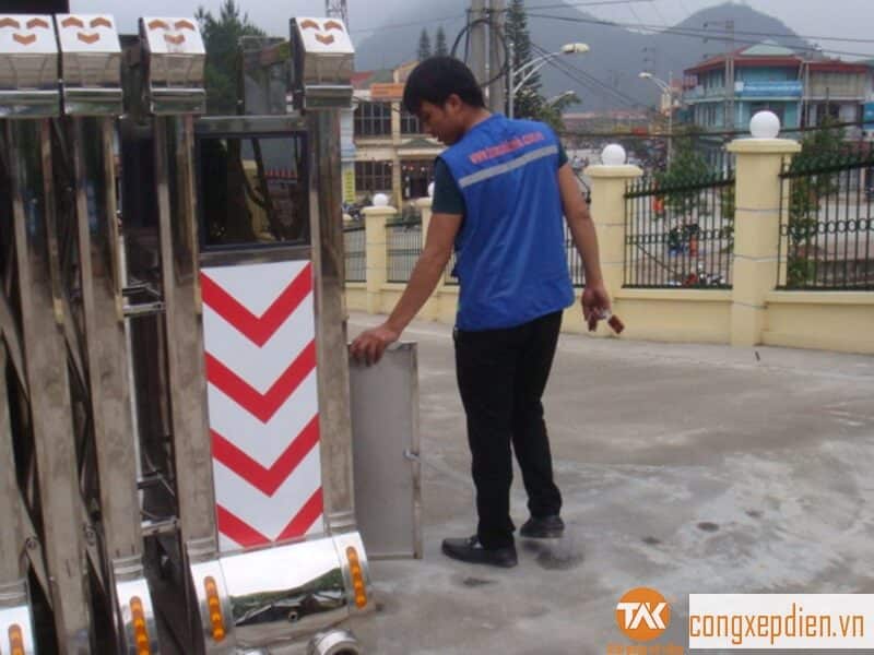 cong xep inox lai chau 3 Cổng xếp inox tại Lai Châu Toàn An Khánh